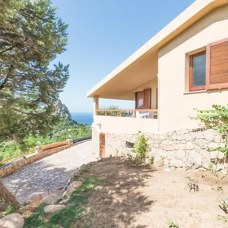 Σπίτι διακοπών Aloe 2 *